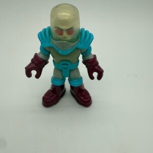 Fisher Price Imaginext DC Comics Super Friends Mr. Freeze Action Figure Batman